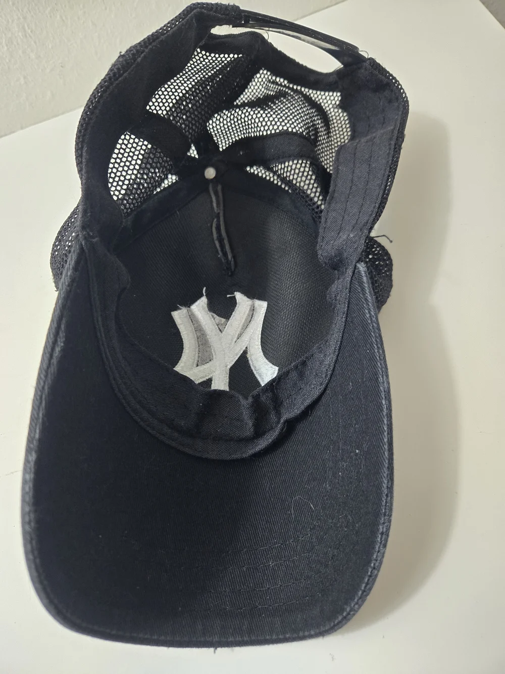 New York Yankees Baseball  Black Cap with White NY Logo